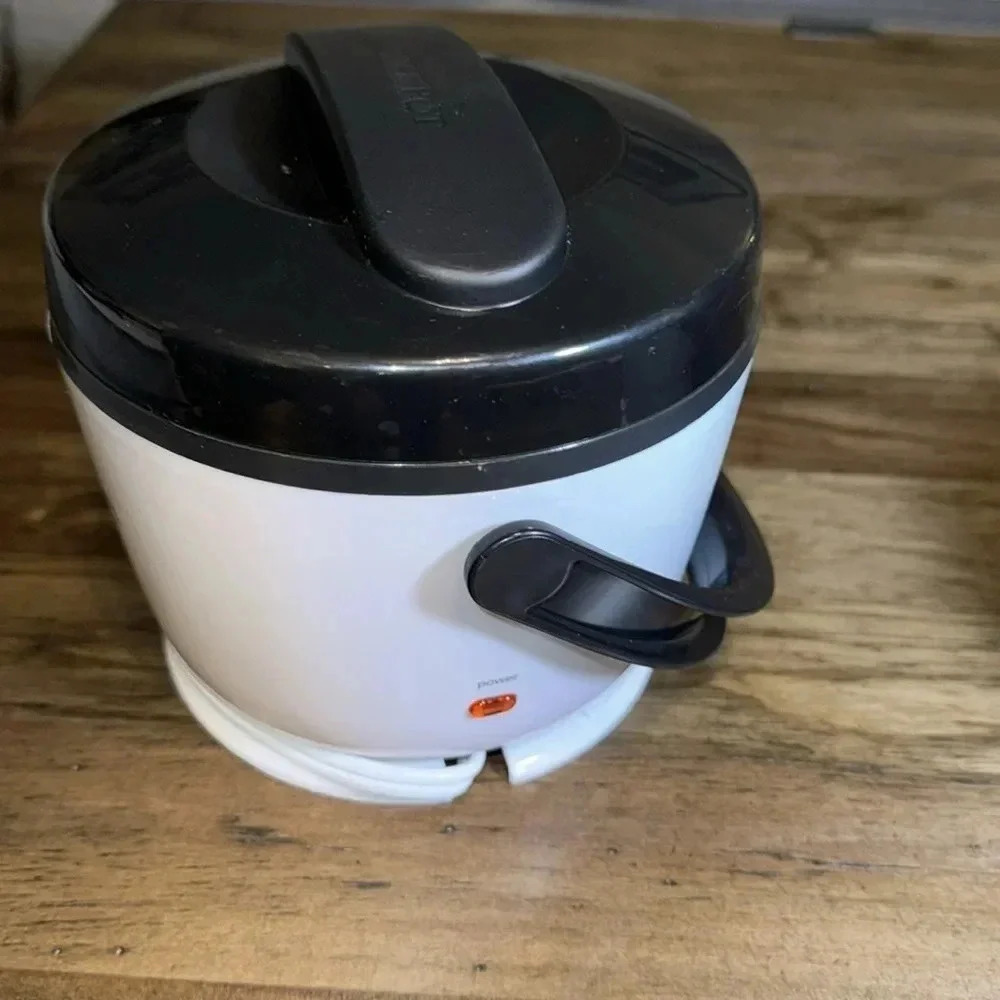 sale Crockpot Electric Lunch Box, Portable Food Warmer On-the-Go, 20oz Blk/White - Picture 4 of 15